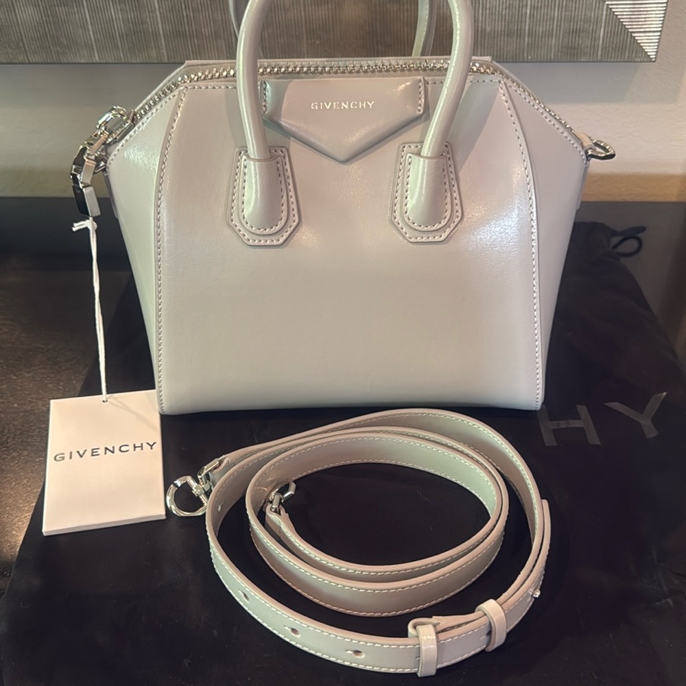 Givenchy Antigona Mini